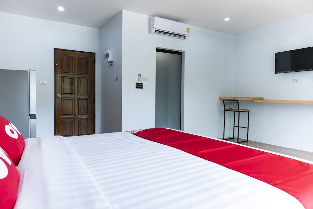 OYO 744 @Home Kamala Hills Deluxe Double Room 10