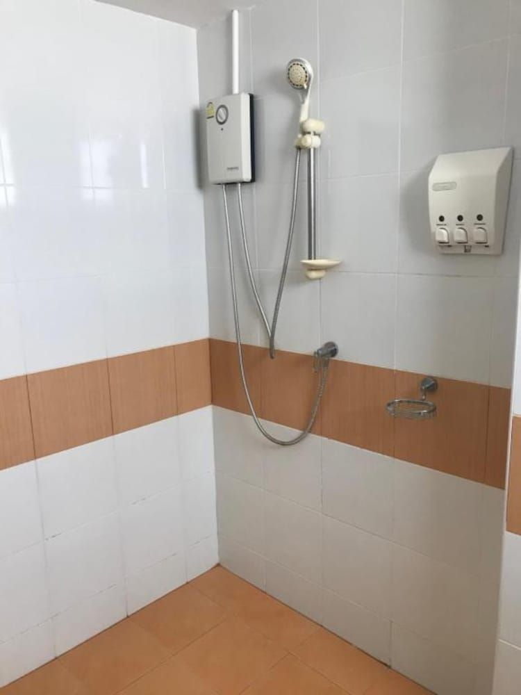 JT Guesthouse Standard Double Room 8