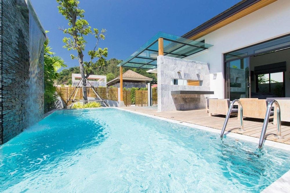 undefined Coco Kamala by Villacarte 7