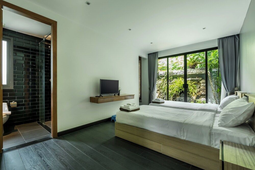 Coco Kamala by Villacarte 3 Bedrooms 7