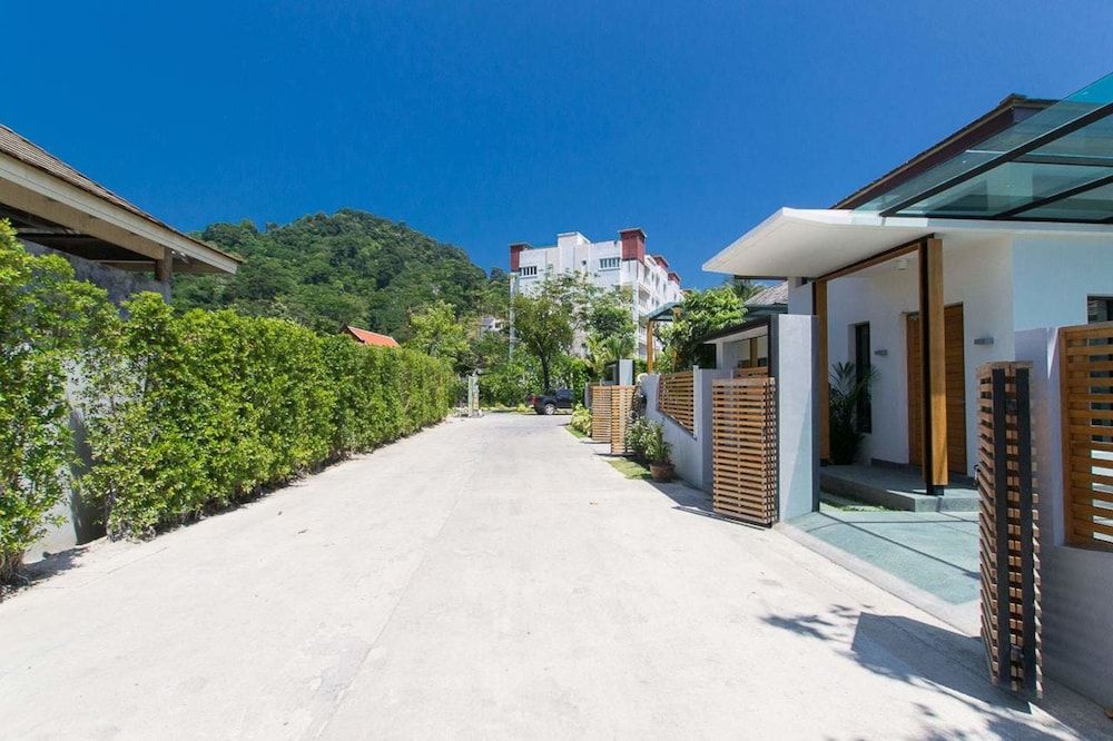 undefined Coco Kamala by Villacarte 4