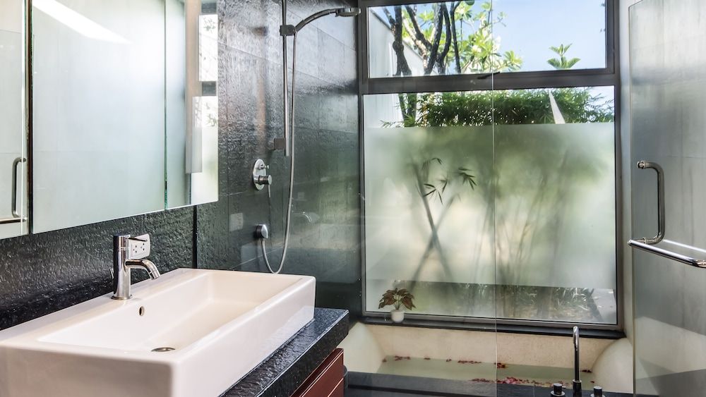 Laemsingh Villa 3a 4 Bedroom in Surin Villa 16