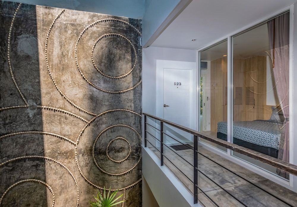 undefined Luxury 2Bedroom Tropical Apartment 2