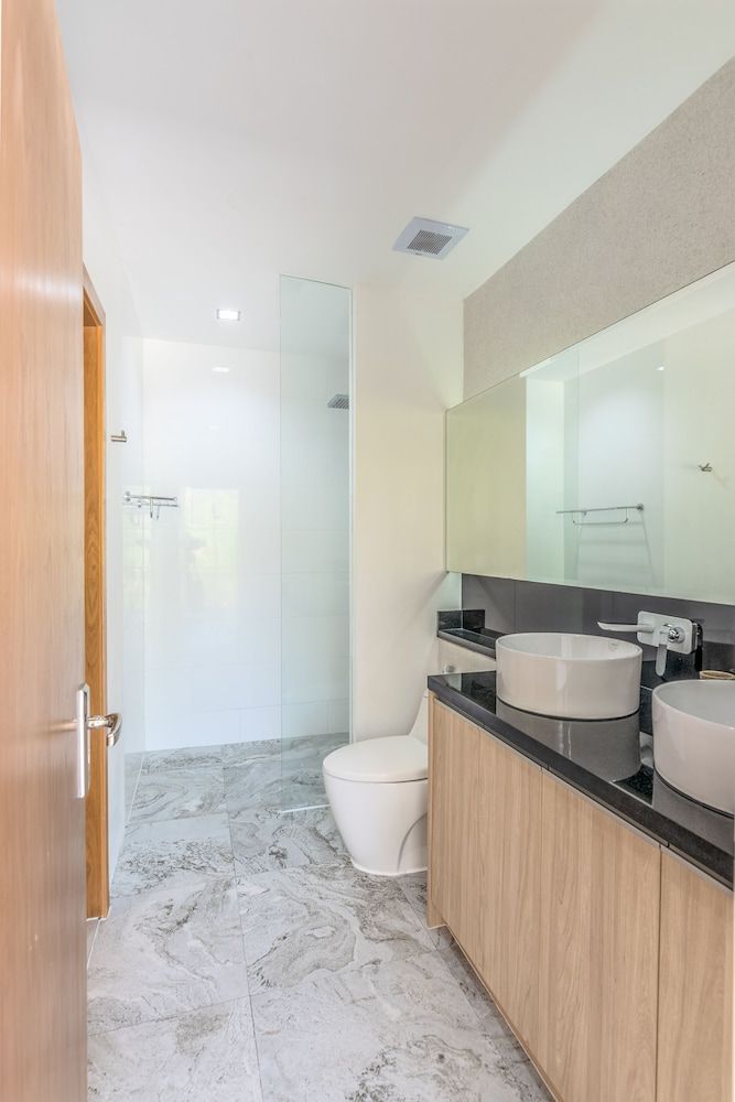 undefined Luxury 2Bedroom Tropical Apartment 8