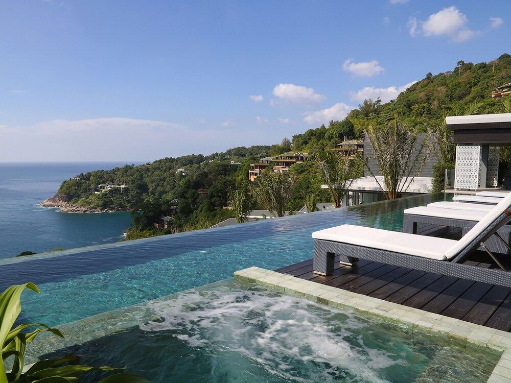 Infinity Pool