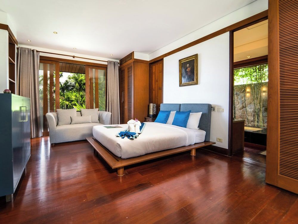 Villa Chada Villa, 6 Bedrooms 4