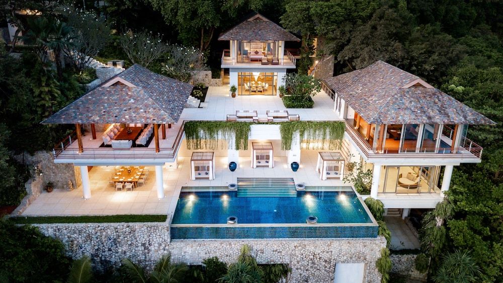 undefined Villa Chelay - Luxury Waterfront Villa 5