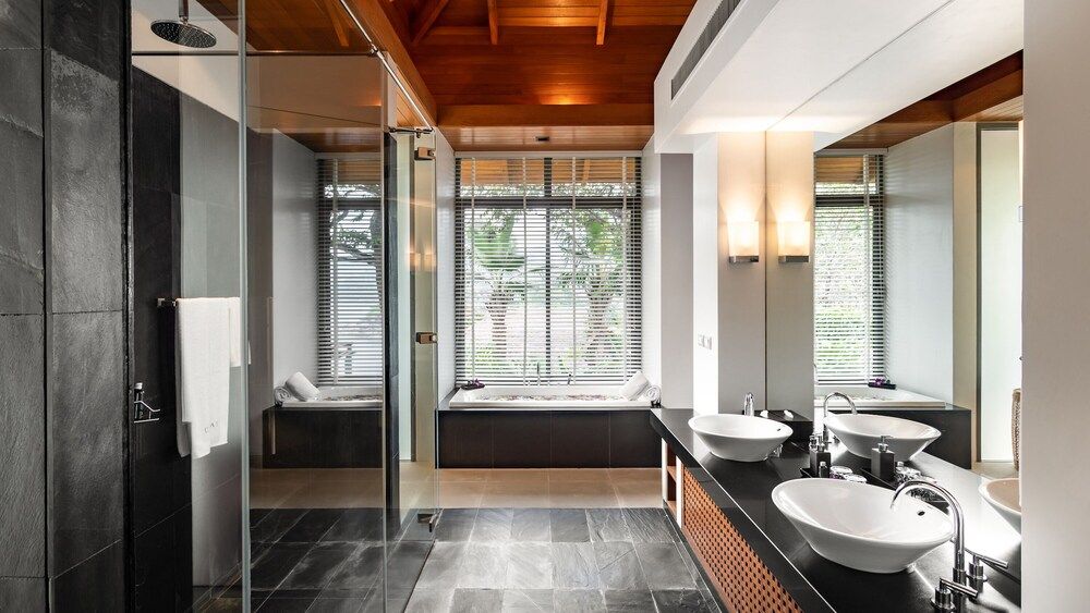 Villa Chelay - Luxury Waterfront Villa Luxury Villa, 4 Bedrooms, Ocean View, Oceanfront 18