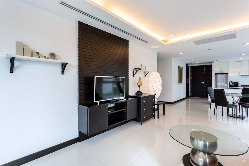 undefined The Palms Kamala by Lofty 6