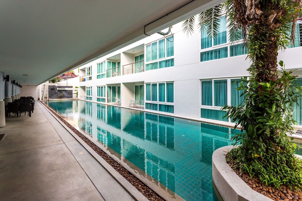 undefined The Palms Kamala by Lofty 2