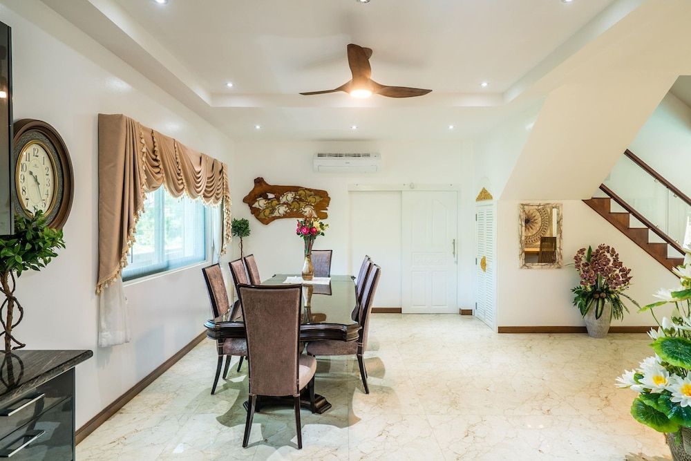 undefined Exclusive Villa Stan with Top Amenities 8