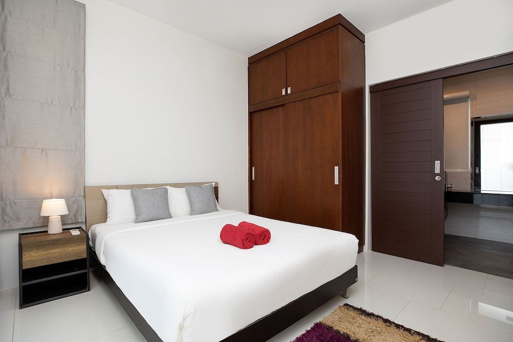 undefined Miami-Style 2BR Pool Villa Janine Kamala 6