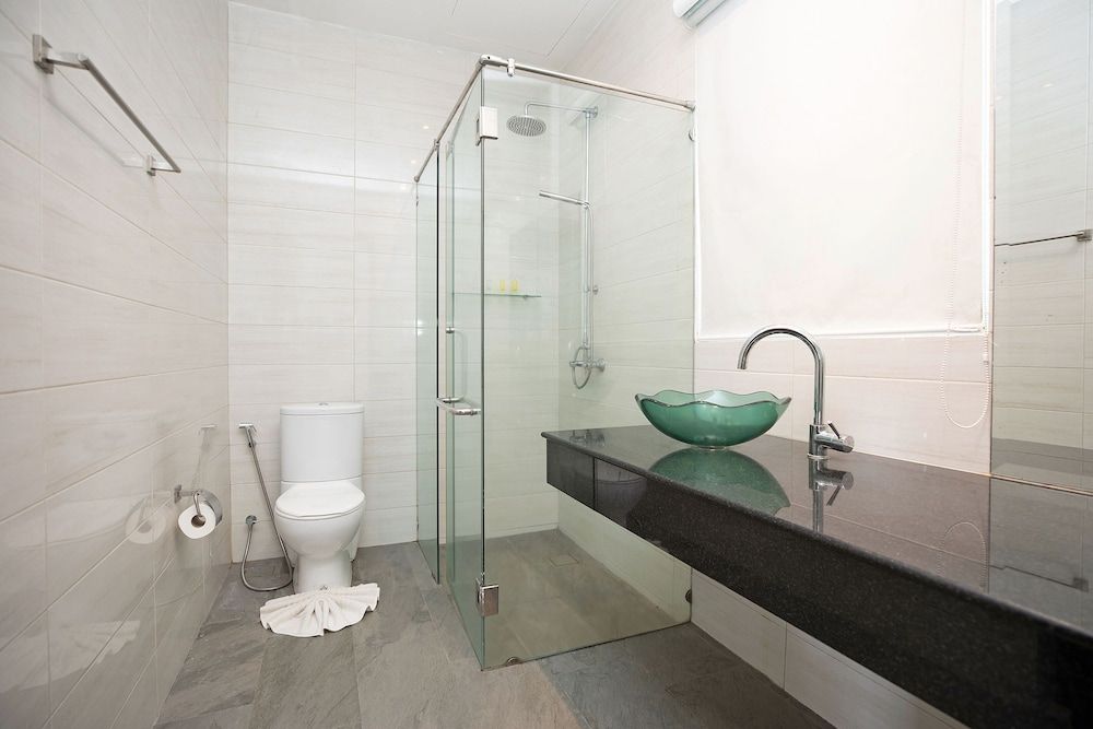 Miami-Style 2BR Pool Villa Janine Kamala Deluxe Villa 7