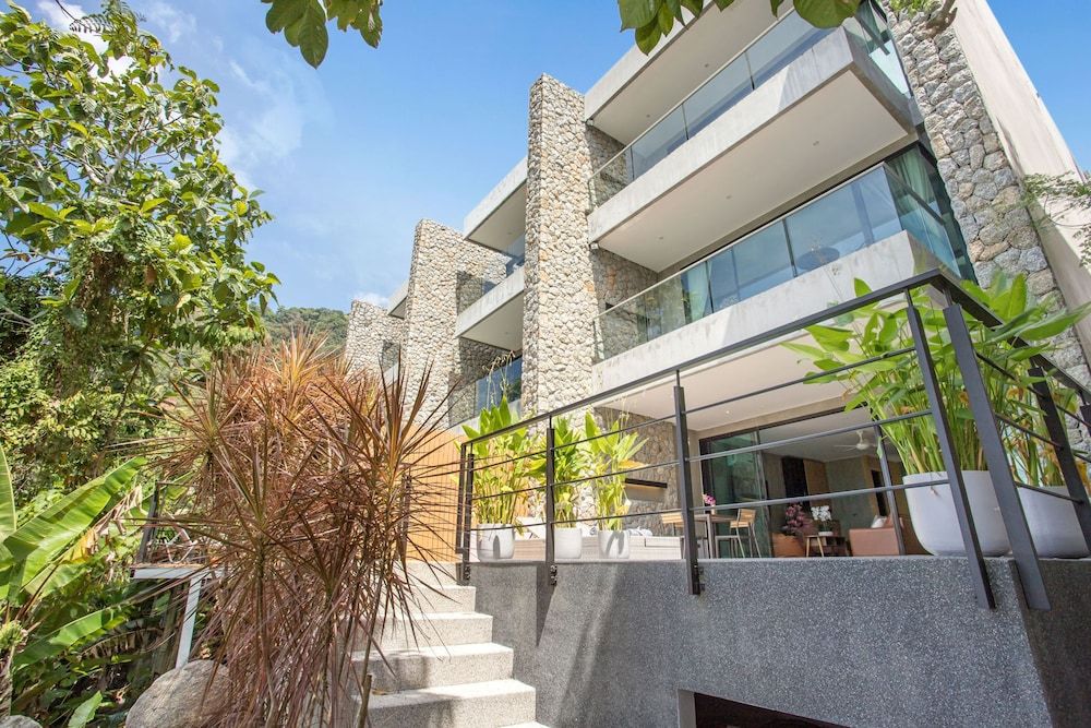 undefined Scenic Green Hill Views 4BR Villa Jeanny 3