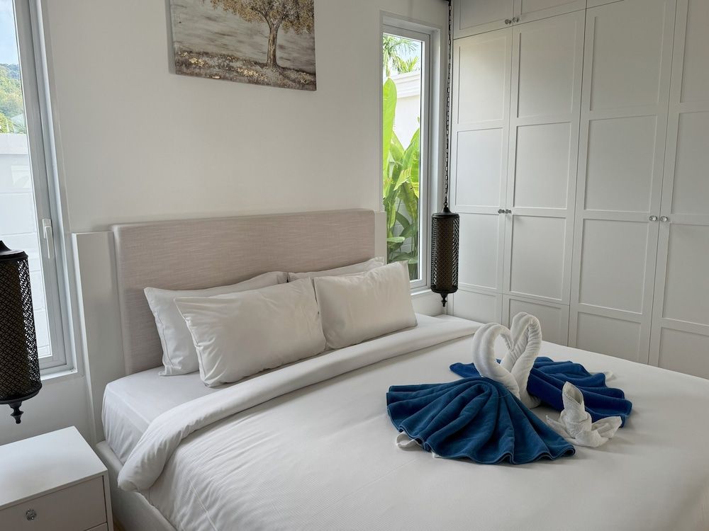 Kamala Garden View villa by Lofty Deluxe Villa, 4 Bedrooms, Private Pool 9