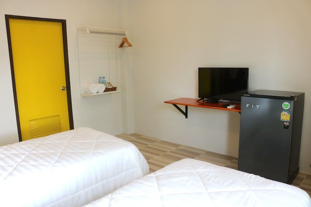 N&N HOUSE Laem Hin Twin Room 3