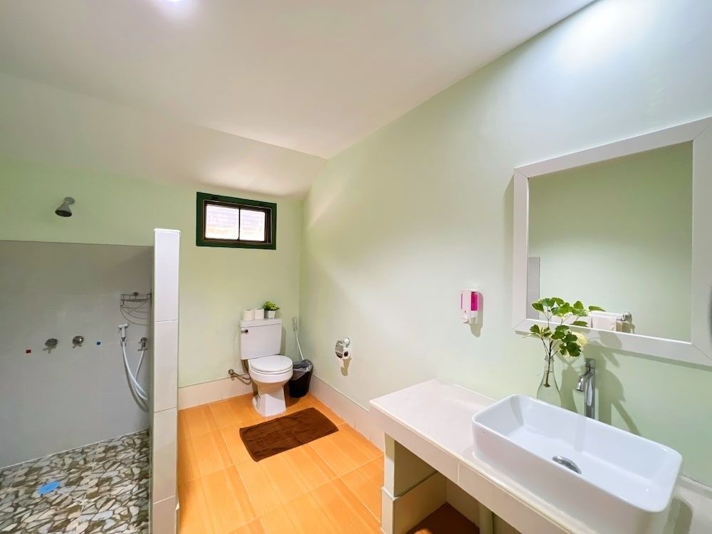 Cruiser Island Resort by Swiss-Belhotel Deluxe Beachfront Suite 10