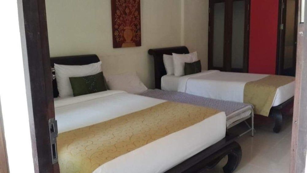 Seashell Resort Koh Tao Deluxe Room with Garden View 6