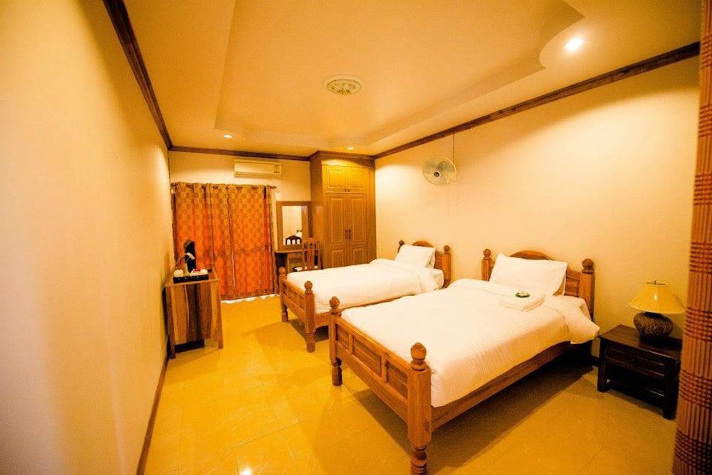 Wiphaporn Hotel