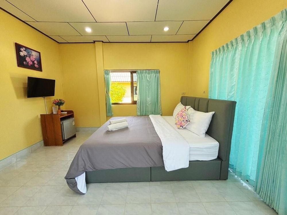 Thungwua laen resort Room, 1 Large Twin Bed 4