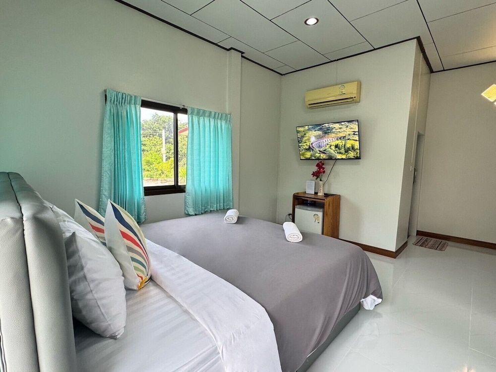 Thungwua laen resort Room, 1 Large Twin Bed 2