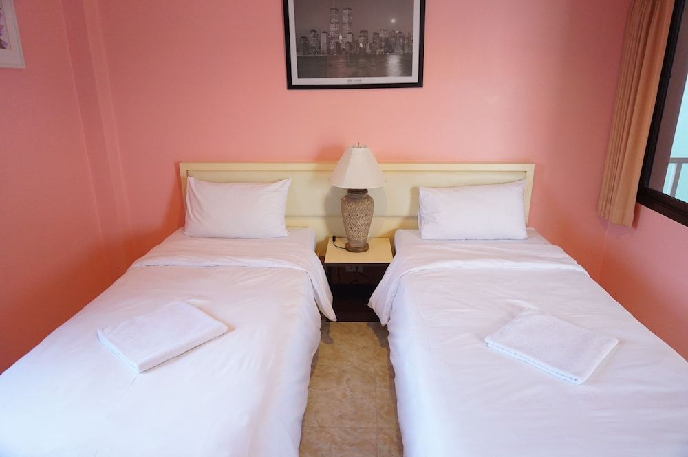 undefined Pranee Mansion Airport 5