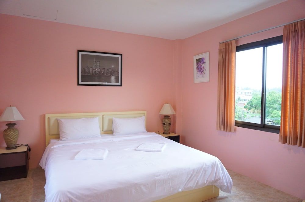 undefined Pranee Mansion Airport 3