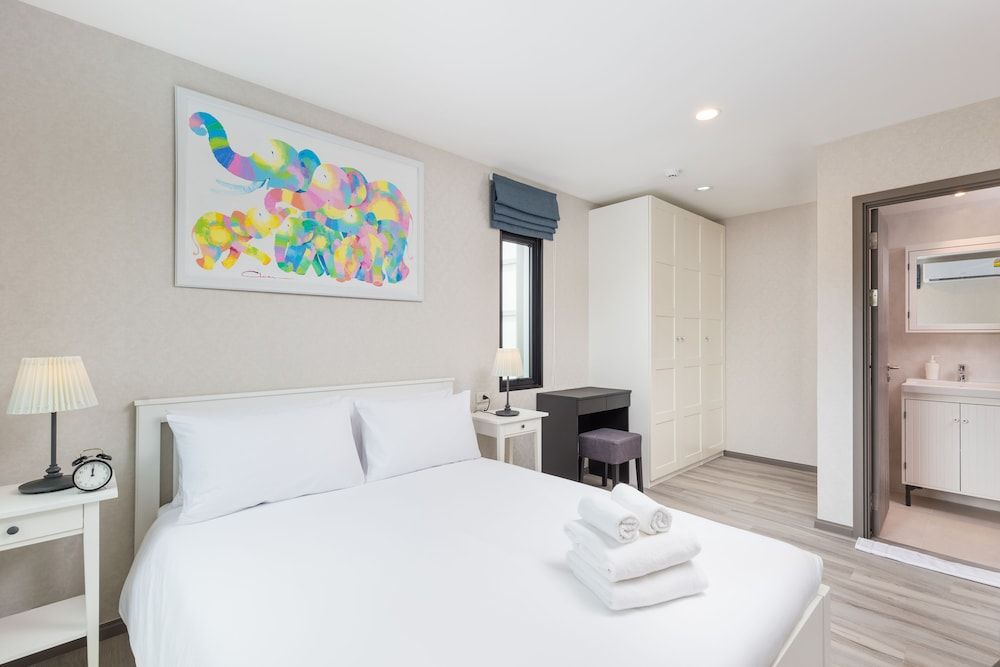 Title Residencies by Phuket Apartments Superior Apartment, 1 Queen Bed with Sofa bed, Non Smoking 2