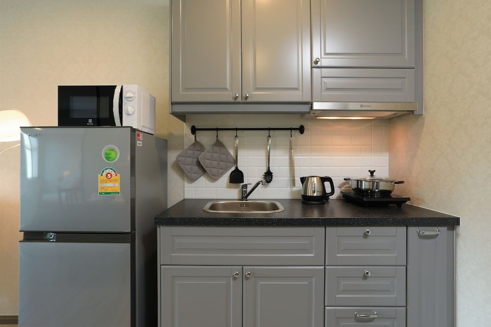 Title Residencies by Phuket Apartments Standard Apartment, 1 Queen Bed with Sofa bed, Non Smoking, Kitchen 8