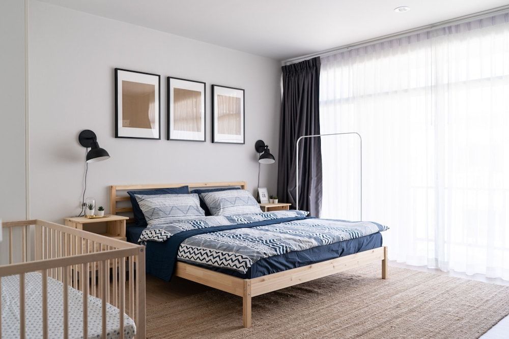 undefined Uncle Tops House