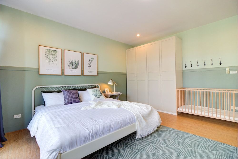 undefined Uncle Tops House 6