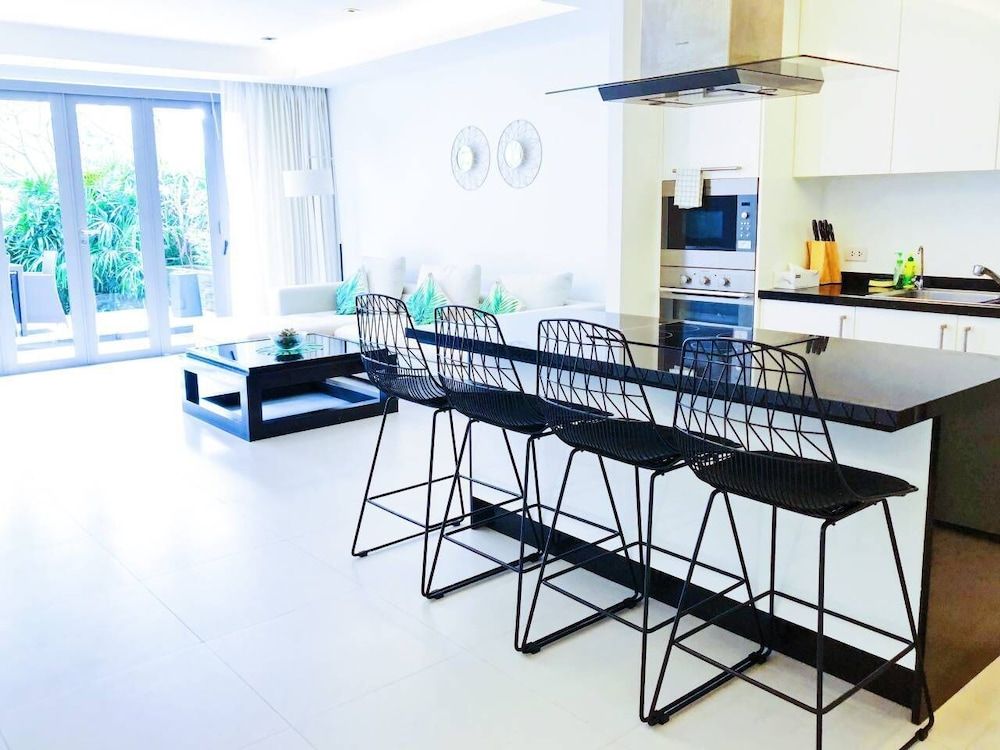 undefined "beachfront 2br Home With Private Jacuzzi Pool on Stunning Naithon Beach 3" 3