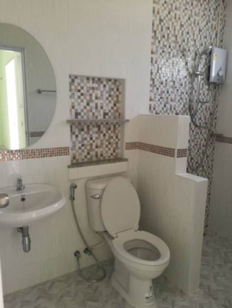 PP Residence Phuket Standard Room 32