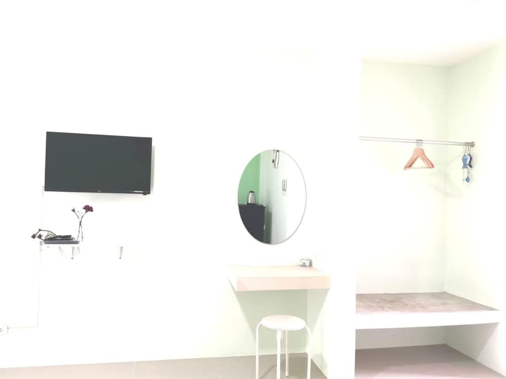 PP Residence Phuket Standard Room 22