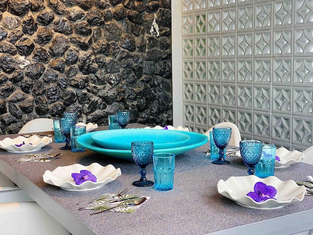 undefined Stylish 3br Pool Villa Walk to Beautiful Naiyang Beach 4