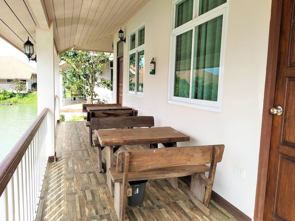 Pirom Lake And Resort Family Twin Room, Non Smoking, Lakeside 5