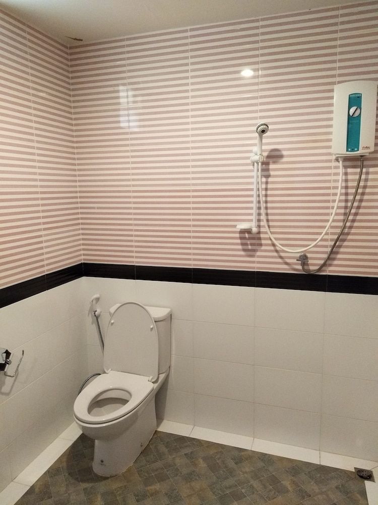 Pirom Lake And Resort Family Twin Room, Non Smoking, Lakeside 6