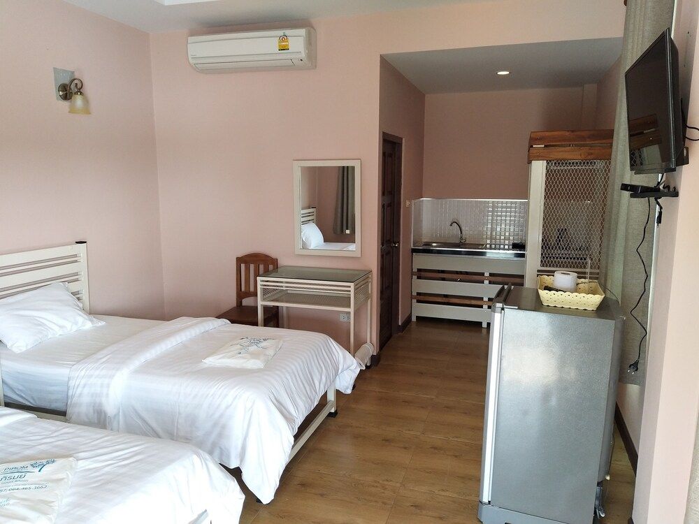 Pirom Lake And Resort Family Twin Room, Non Smoking, Lakeside 2