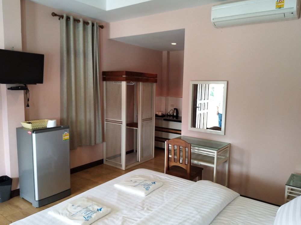 Pirom Lake And Resort Standard Double Room 5