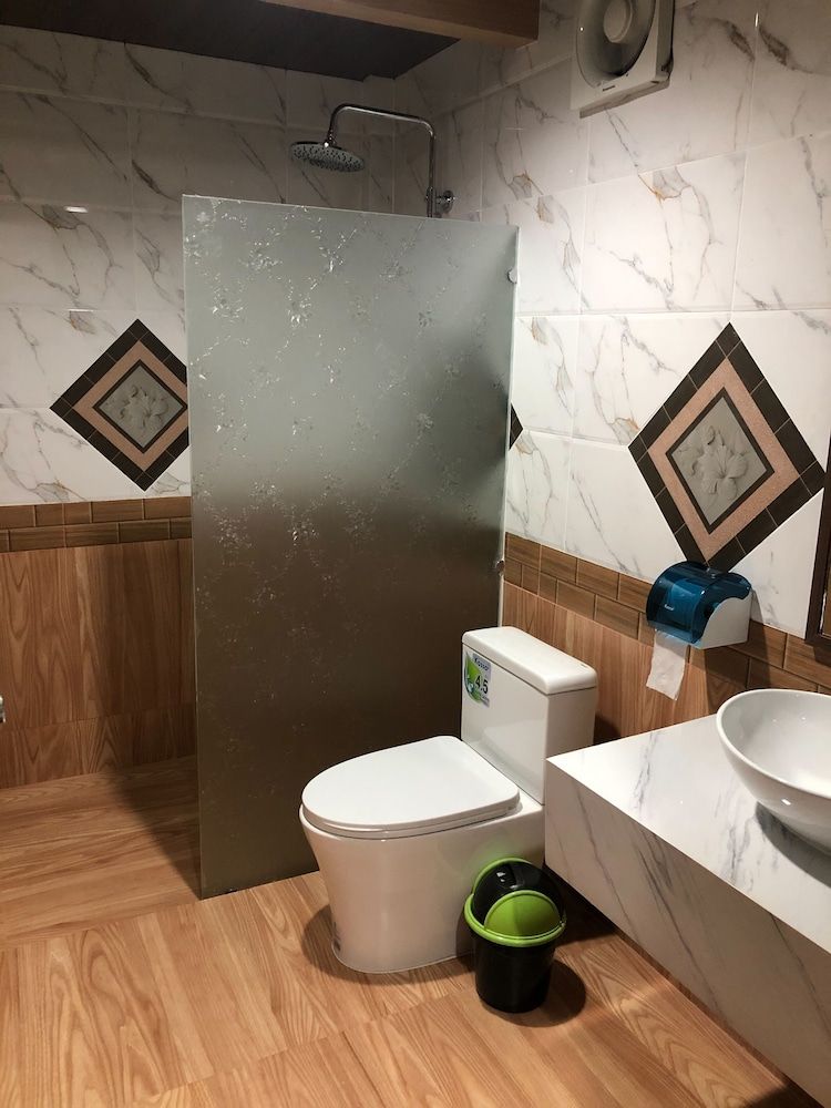 Thalang Resort Standard Triple Room 7