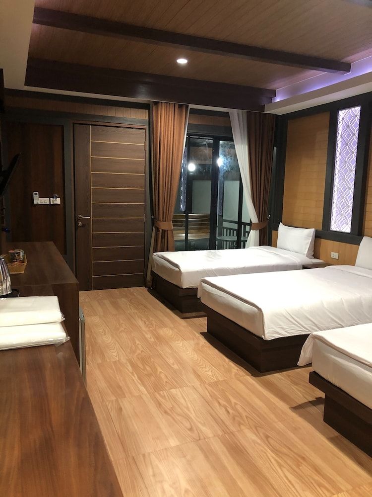 Thalang Resort Standard Triple Room 5
