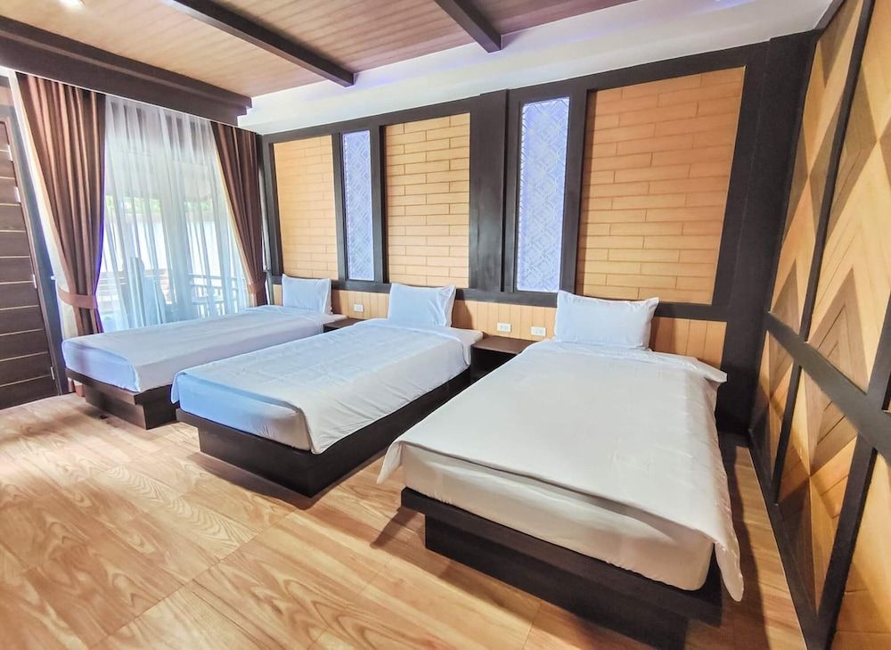 Thalang Resort Standard Triple Room 6