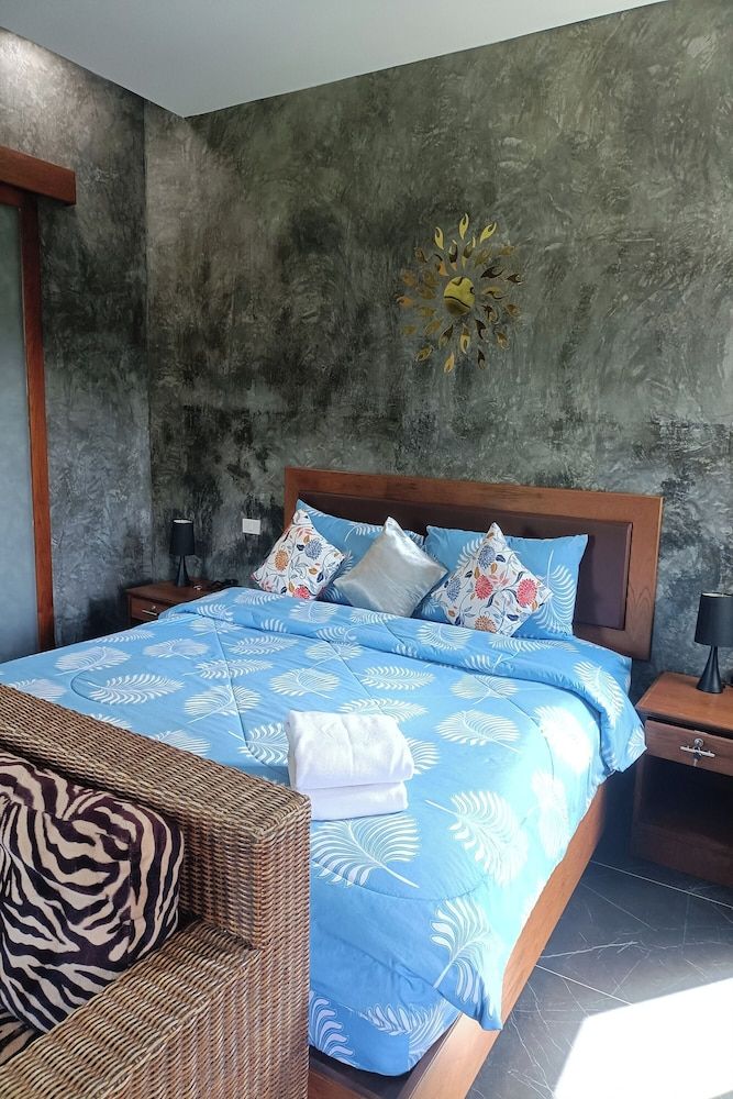 Tann Anda Resort Deluxe with Kitchenette