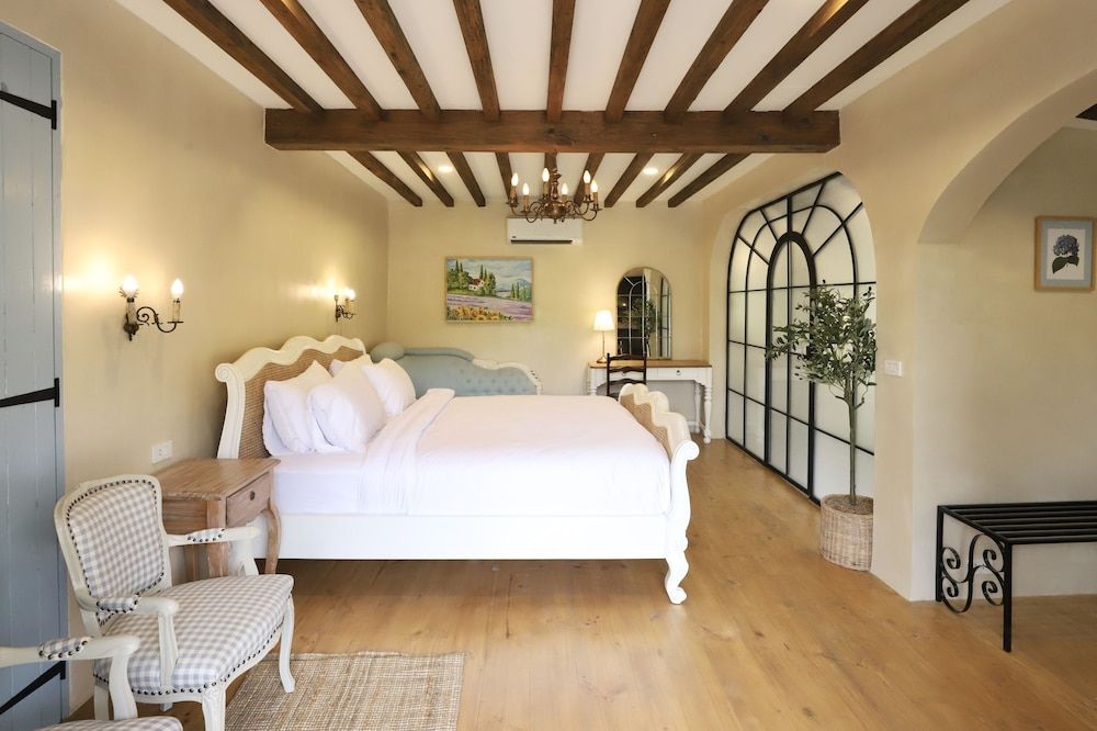 Moon River Village Pool Villa 4