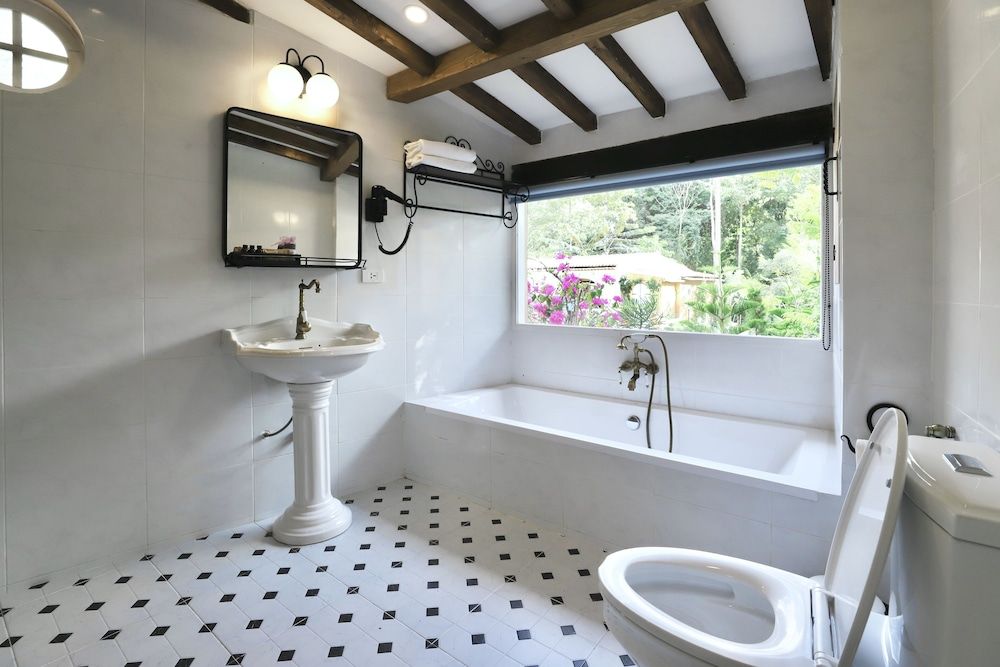 Moon River Village Lotus Villa 6