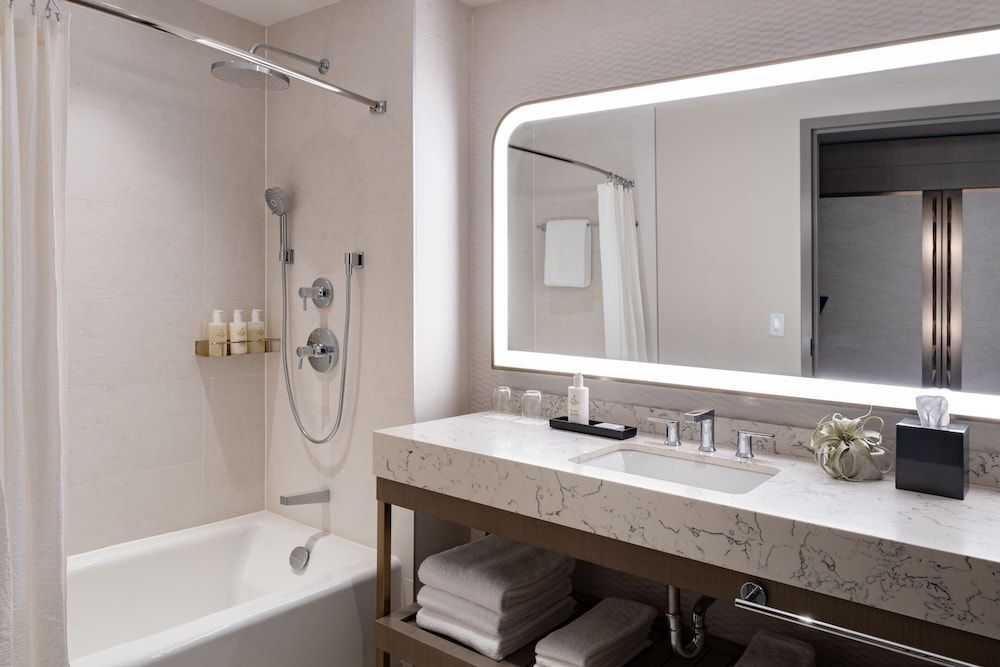 JW Marriott Clearwater Beach Resort & Spa Room, 2 Queen Beds, (Hearing Accessible), Non Smoking, Balcony 4