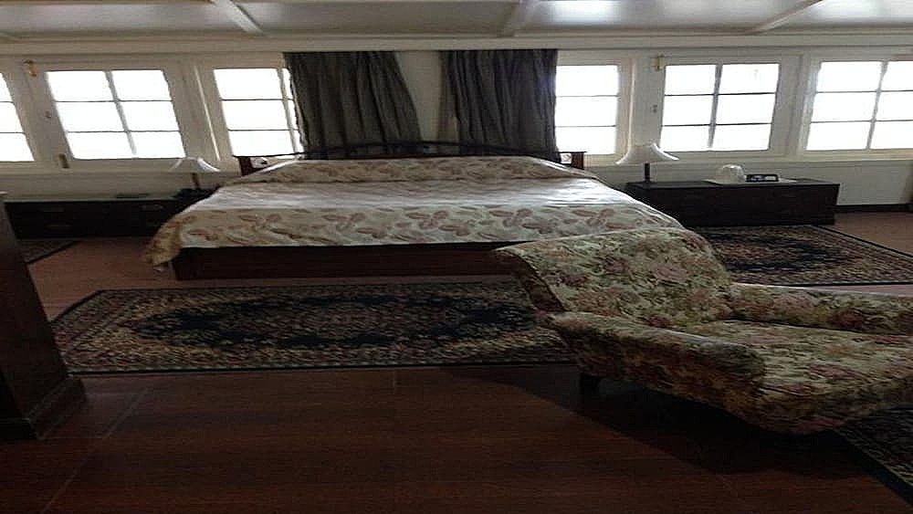 Hotel SpringField Deluxe Room 8