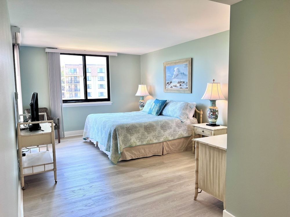 Condo (3 Bedrooms)