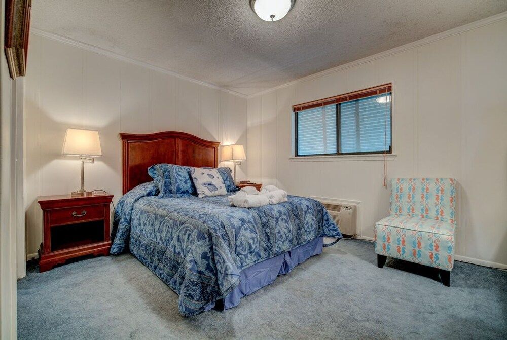 Condo, Multiple Beds, Beach View (404 - No Pets Allowed)