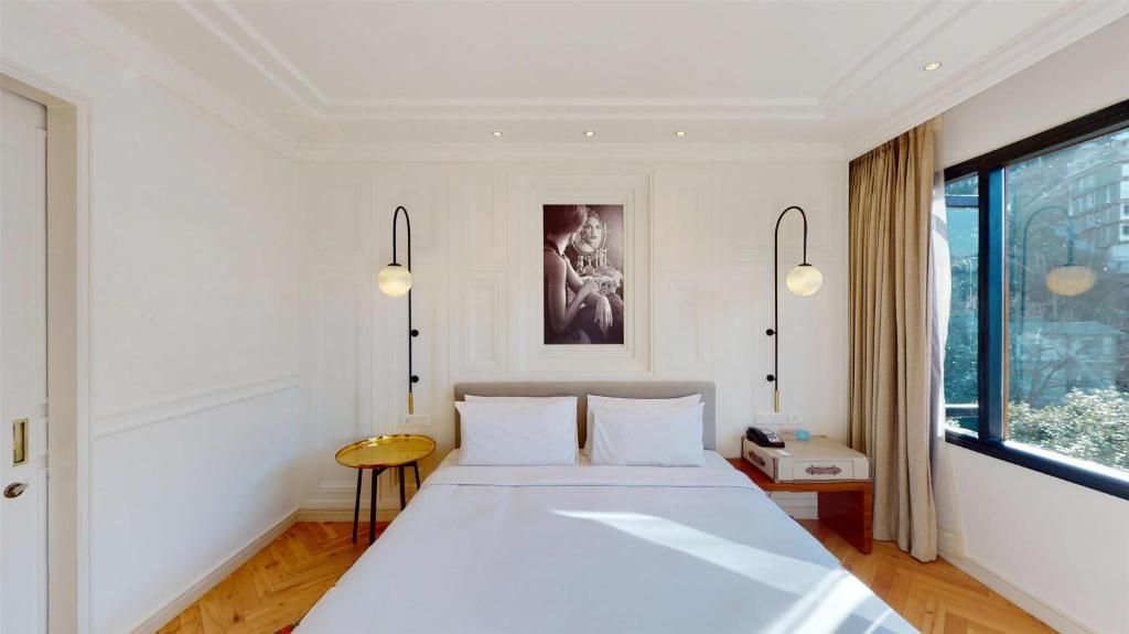 Deluxe Double Room - PWC - YCHS 9003971